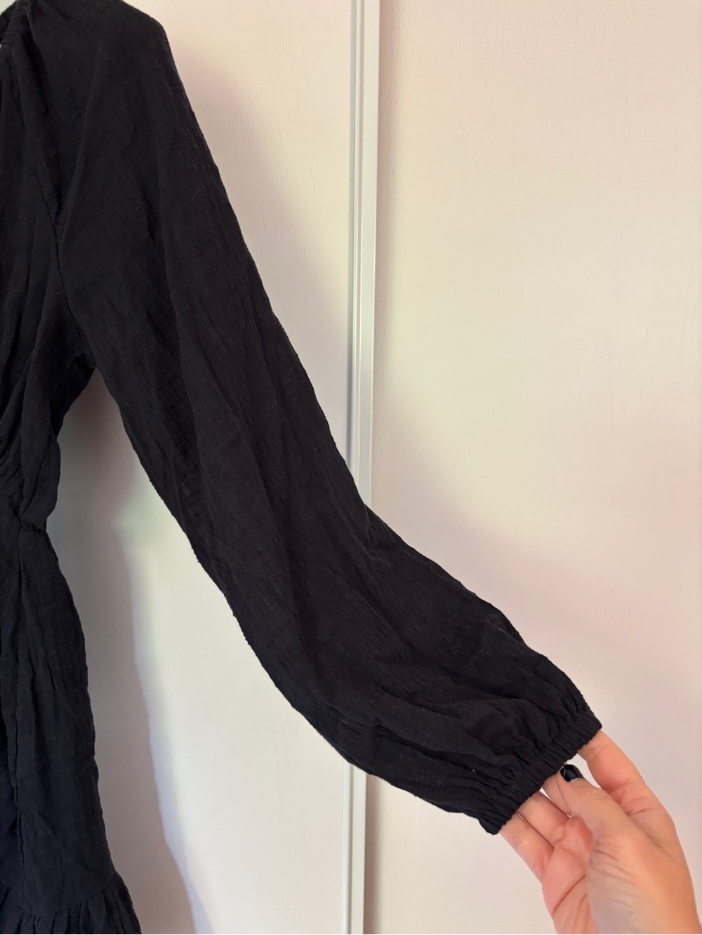 L Space Mini Dress Size Small Black Feelin Fine Gauge Tier Peasant Sleeve Soft - Picture 4 of 8